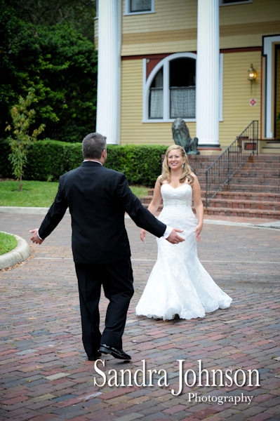 Best Courtyard Lake Lucerne wedding photographer - Sandra Johnson (SJFoto.com)